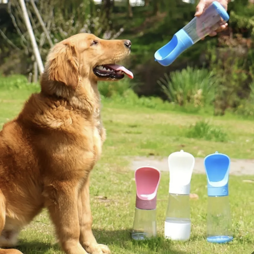 Garrafa Água Bebedouro Pet Passeio Com Trava Portátil 510ml -Z3